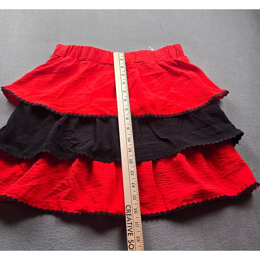 Timing Womens Red Black Tiered Mini Skirt Scallop Trim Elastic Waist MEDIUM NWT - Picture 2 of 6